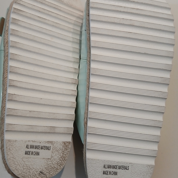 Dolce Vita Slides - Picture 5 of 5